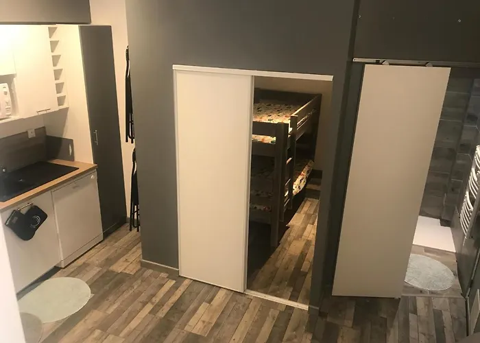 Joli Studio Entierement Renove