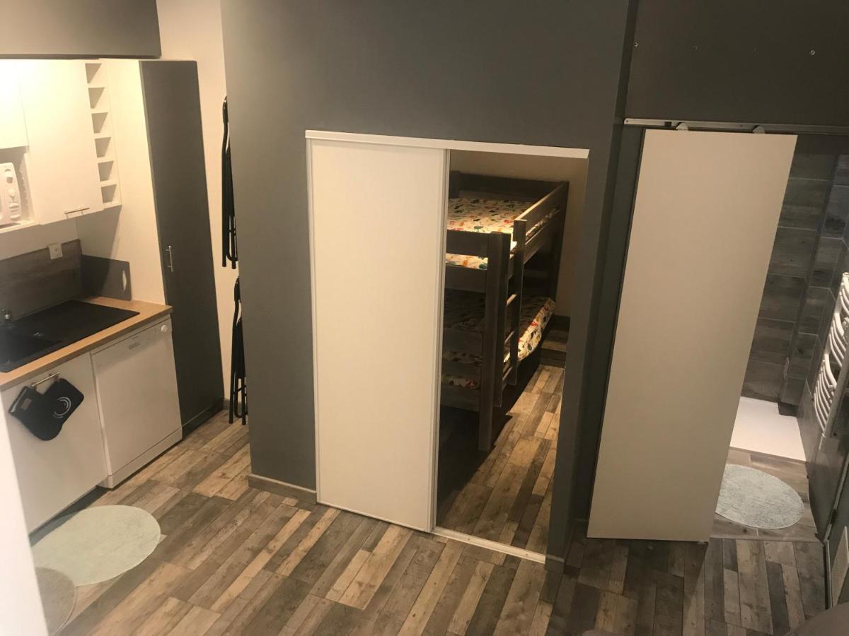 Apartment Joli Entierement Renove